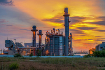 Fototapeta na wymiar Sunlight Petrochemical industrial plant power station at sunset and Twilight sky Thailand