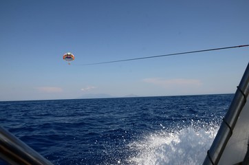 Tour en catamaran au large de la plage de Kardamena (Kos-Grèce)
