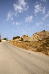 Route de campagne vers la petite ville de Kardamena (Kos-Grèce)
