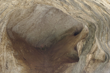 Cavita nella roccia