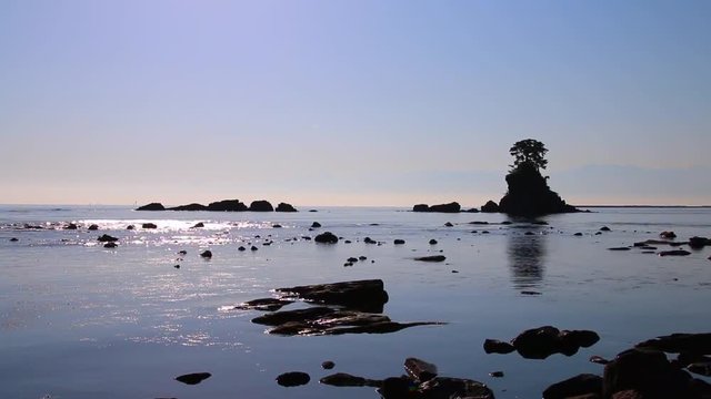 雨晴海岸（あまはらし）（高岡市・石川県）