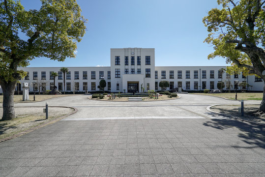 豊郷小学校旧校舎 正面玄関
