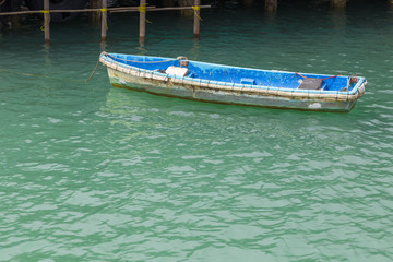 boat colour blue float in sea