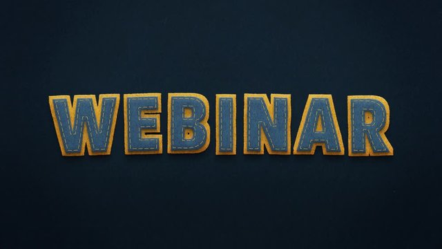 Das Wort "Webinar" animiert in Stop Motion