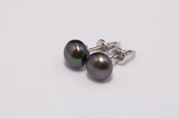 silver earrings with black pearls