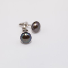 silver earrings with black pearls