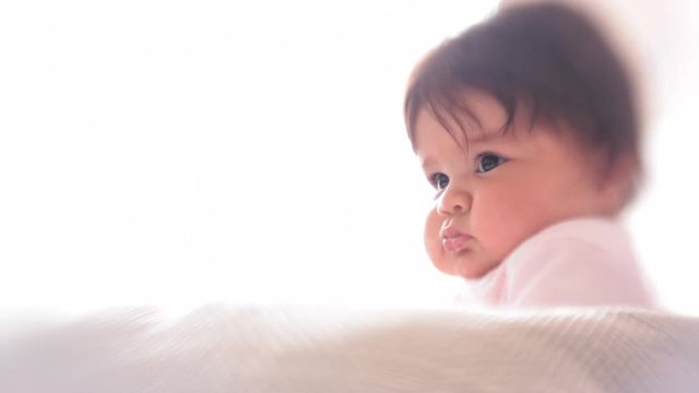 Nice baby and defocused effect with LensBaby lens