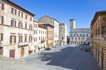 Italy,Umbria,Todi, the Del Popolo square, the Del Capitano (left), Del Popolo  and Dei Priori palaces