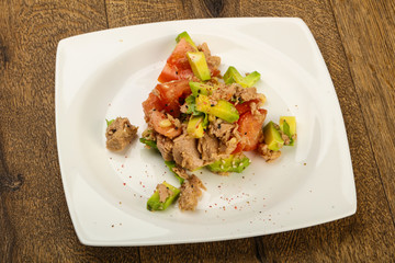 Tuna and avocado salad