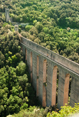Fototapeta premium Roman aqueduct called.Ponte delle Torri in Spoleto