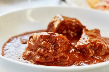 Gulasch; Fleischgericht; Österreichische Küche; Spezialität aus österreich