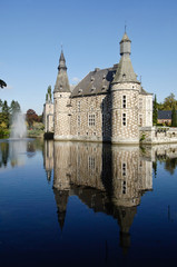 Fototapeta na wymiar Jehay chateau Wallonie Belgique