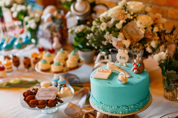 Candy Bar. Delicious sweet buffet with cupcakes. Sweet holiday buffet with cupcakes and other desserts.