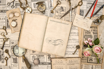 Fototapeta na wymiar Antique collectible goods books postcards news paper