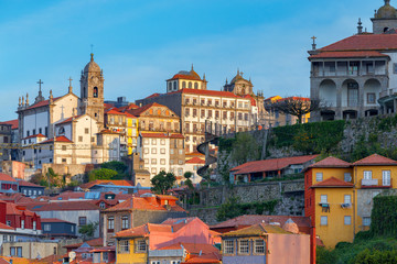 Fototapeta na wymiar Porto. Aerial view of the city.