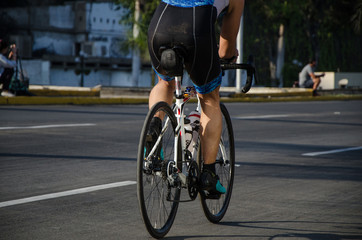 Fototapeta na wymiar Back cyclist with sportswear