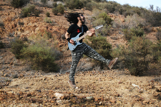 EXPLOSI&Oacute;N ROCKERA