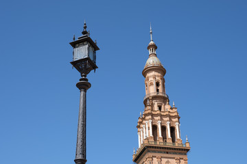 Fototapeta na wymiar Plaza de Espana - Ein architektonischer Komplex in Sevilla, Spanien (Andalusien)