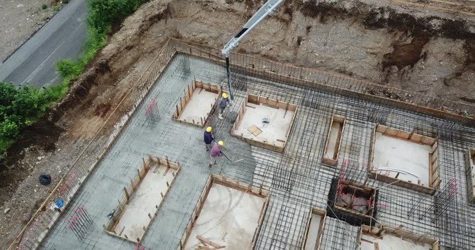 Edilizia - gettare le fondazioni