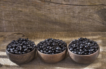 Raw black beans - Phaseolus vulgaris' Black turtle