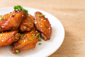 barbecue chicken wings with white sesame