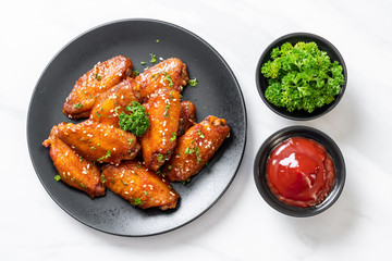 barbecue chicken wings with white sesame