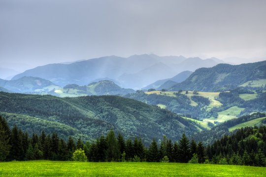 Ober&ouml;sterreich, Laussa, Spadenberg, Plattenberg, Landwirtschaft, Bauernhof, Sacherl, Stra&szlig;e, Weg, Forststra&szlig;e, Alpenvorland, Gewitter, Wolken