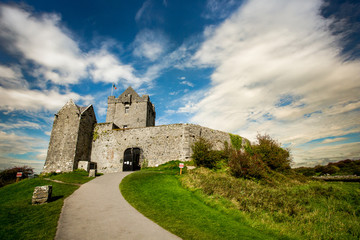 Fototapeta na wymiar Dunguaire Castle, Kinvara, Ireland