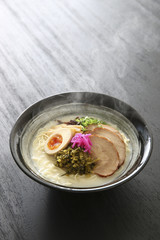 豚骨ラーメン
