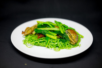 Roasted duck with jade noodles