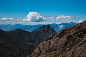 Céu Azul dos Pico dos Marins