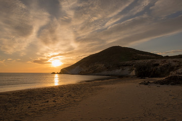 Obraz premium Sunrise on the beach of the Genoveses of Cabo de Gata