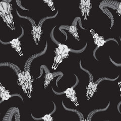 Seamless pattern with animal stock skulls illustrations in engraving technique.