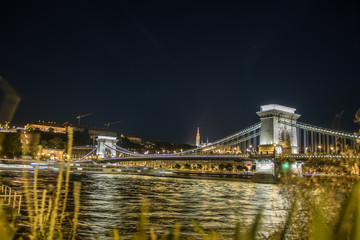 Fototapeta premium Most Łańcuchowy w Budapeszcie nocą