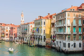 Blick auf den Kanal von Venedig, Italien © FPWing