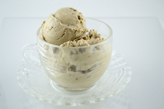 ice cream, cinnamon