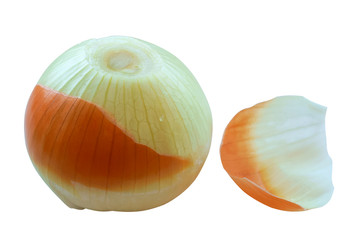 onions cleaned from the husk, onion and its skin, half peeled onion