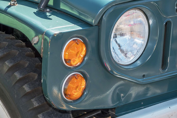 自動車のヘッドライト　Headlight of the old car