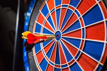 three darts in midle