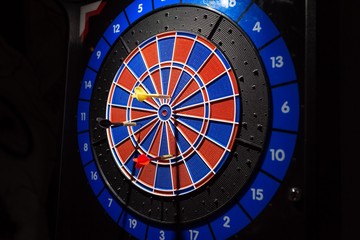 darts