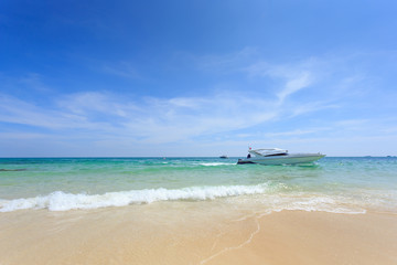 Obraz premium beach and tropical sea