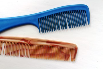 Set of combs