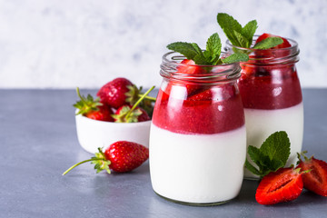 Panna cotta with strawberry.