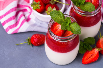 Panna cotta with strawberry.