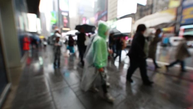 New York sotto la pioggia slow motion