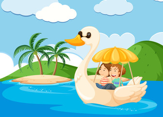 Obraz na płótnie Canvas Duck boat on water