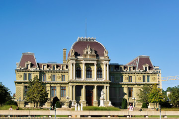 Fototapeta na wymiar Palace de Justice Montbenon in Lausanne summer