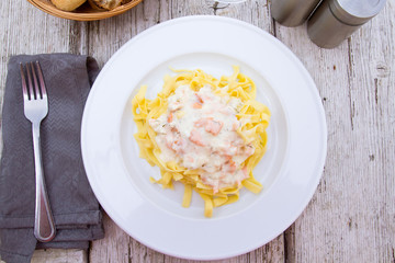 tagliatelles au saumon fumé