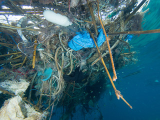 Floating garbage © Magnus