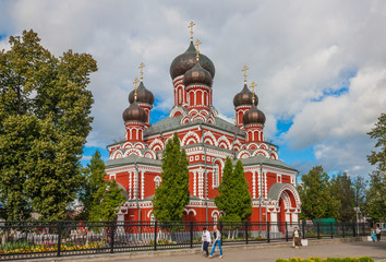 Fototapeta na wymiar Barysaw is a small city of Belarus, East of Minsk. The main attractions and landmarks are the football stadium, and the red orthodox cathedral so similar to the Saint Basil's Cathedral in Moscow